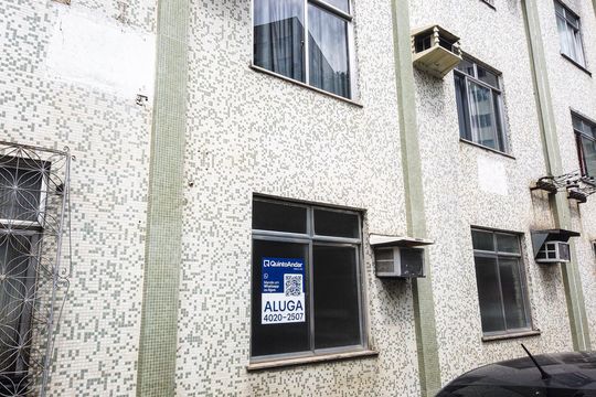 Fachada de apartamento para alugar com 2 quartos, 60m² em Taquara, Rio de Janeiro