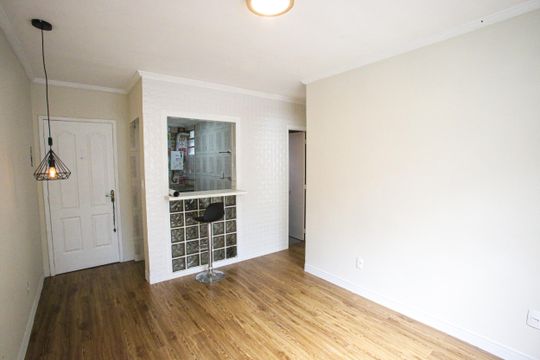 Sala de apartamento para alugar com 2 quartos, 60m² em Taquara, Rio de Janeiro