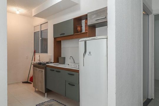 Cozinha de apartamento para alugar com 2 quartos, 48m² em Passo das Pedras, Porto Alegre
