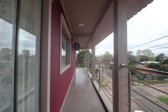 Sacada de apartamento para alugar com 3 quartos, 245m² em Mathias Velho, Canoas