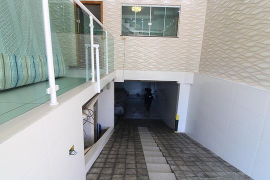 Garagem de casa à venda com 3 quartos, 220m² em Jardim Matarazzo, São Paulo