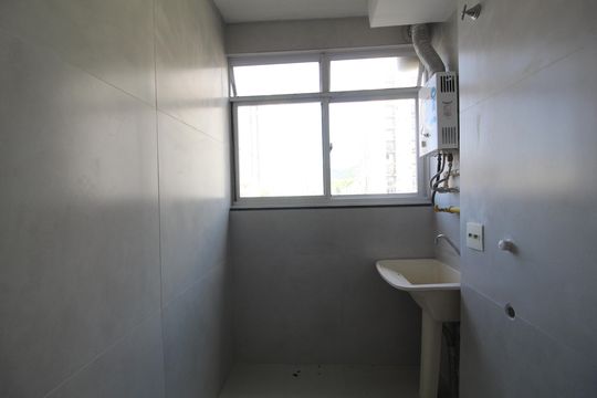 Área de Serviço de apartamento para alugar com 2 quartos, 48m² em Jacarepaguá, Rio de Janeiro
