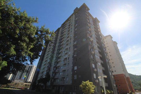 Fachada de apartamento para alugar com 2 quartos, 48m² em Jacarepaguá, Rio de Janeiro