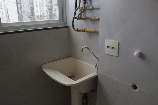 Área de Serviço de apartamento para alugar com 2 quartos, 48m² em Jacarepaguá, Rio de Janeiro