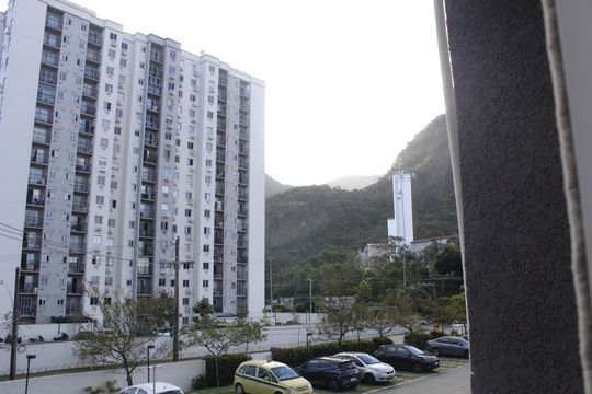 Vista da Rua de apartamento para alugar com 2 quartos, 48m² em Jacarepaguá, Rio de Janeiro