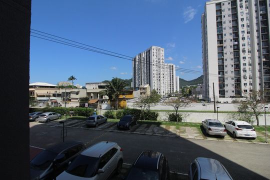 Sala - Vista de apartamento para alugar com 2 quartos, 48m² em Jacarepaguá, Rio de Janeiro