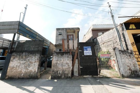 Fachada de casa à venda com 3 quartos, 206m² em Vila Rio Branco, São Paulo