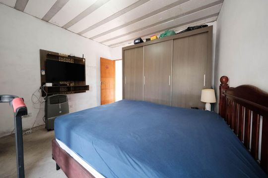 Suíte de casa à venda com 3 quartos, 206m² em Vila Rio Branco, São Paulo