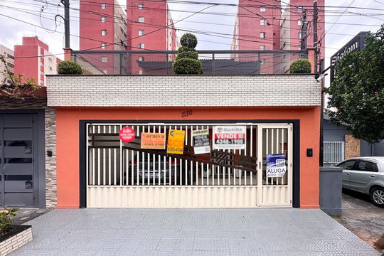 Fachada de casa para alugar com 3 quartos, 247m² em Jardim Copacabana, São Bernardo do Campo