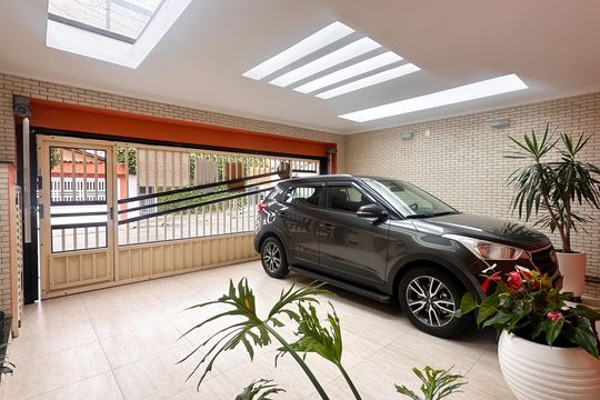 Garagem de casa para alugar com 3 quartos, 247m² em Jardim Copacabana, São Bernardo do Campo
