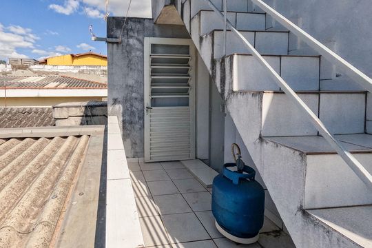 Sacada de casa para alugar com 1 quarto, 40m² em Vila Clarice, São Paulo