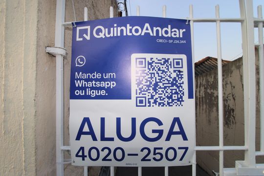 Fachada de casa para alugar com 1 quarto, 40m² em Vila Norma, São Paulo
