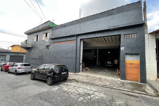 Casa à venda com 4 quartos, 500m² em Parada Xv de Novembro, São Paulo