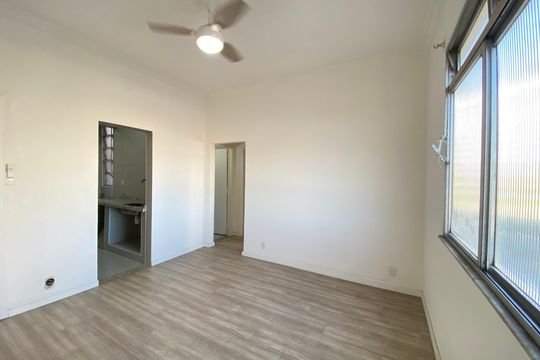 Apartamento para alugar com 2 quartos, 65m² em Pilares, Rio de Janeiro