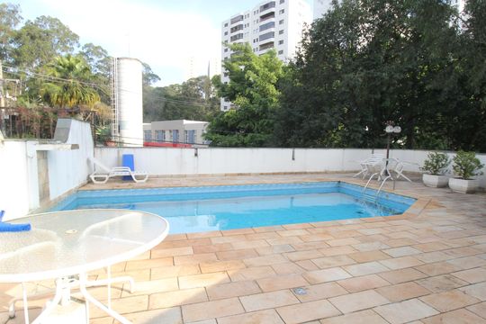 Área comum - Piscina de apartamento para alugar com 3 quartos, 242m² em Vila Suzana, São Paulo