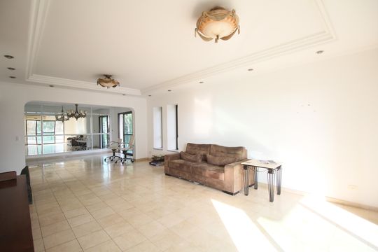 sala de apartamento para alugar com 3 quartos, 242m² em Vila Suzana, São Paulo