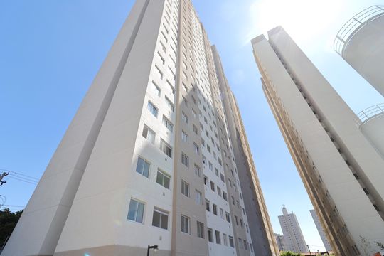 Fachada  de apartamento para alugar com 2 quartos, 34m² em Veleiros, São Paulo