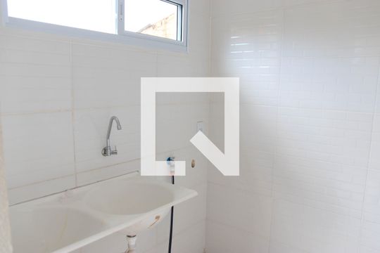 Área de Serviço de casa para alugar com 3 quartos, 80m² em Setor dos Funcionários, Goiânia