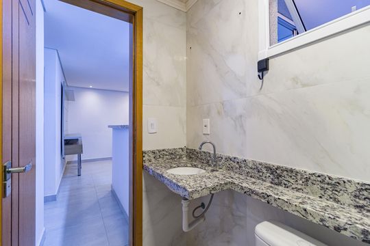 Banheiro de apartamento para alugar com 2 quartos, 40m² em Vila Diva (zona Leste), São Paulo