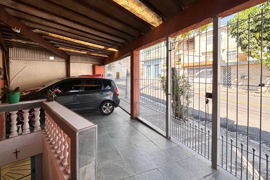 Garagem de casa à venda com 3 quartos, 130m² em Jardim Santo Ignacio, São Bernardo do Campo
