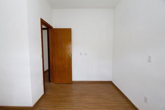 Quarto 1 de casa de condomínio à venda com 2 quartos, 157m² em Salgado Filho, Belo Horizonte