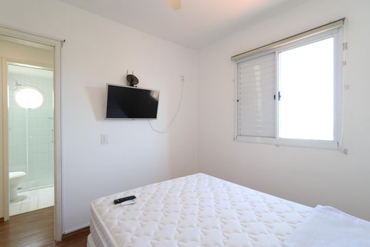 Quarto 2 de apartamento para alugar com 2 quartos, 49m² em Vila Leopoldina, São Paulo