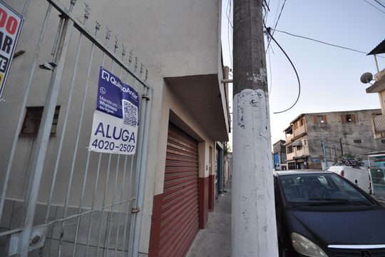 Placa de casa para alugar com 2 quartos, 100m² em Jardim Brasil (zona Norte), São Paulo