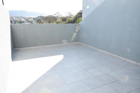 Quintal de casa à venda com 3 quartos, 133m² em Vila Ana, Jundiaí