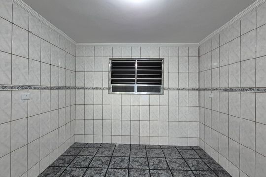 Lavanderia de casa à venda com 2 quartos, 212m² em Parque das Nações, Santo André