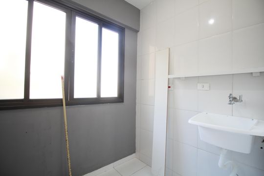 Área de Serviço de apartamento para alugar com 2 quartos, 68m² em Jardim Henriqueta, Taboão da Serra