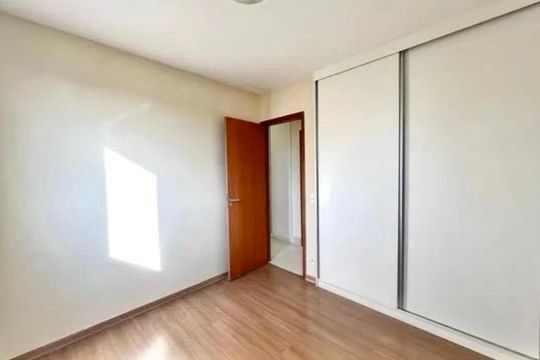 Quarto 1 de apartamento para alugar com 3 quartos, 82m² em Castelo, Belo Horizonte