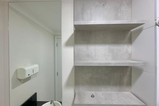 Banheiro de kitnet/studio para alugar com 1 quarto, 30m² em Jardim Madeirense, Guarulhos