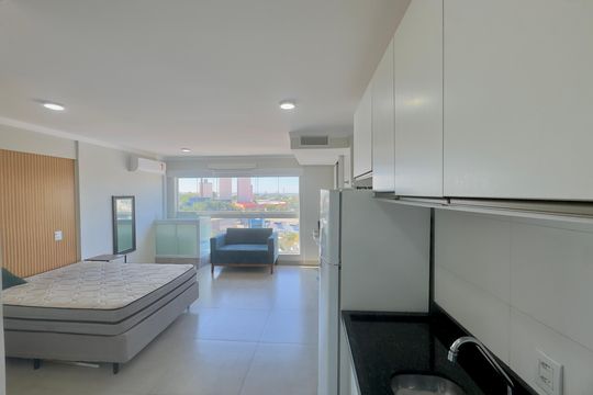 Cozinha de kitnet/studio para alugar com 1 quarto, 30m² em Jardim Madeirense, Guarulhos