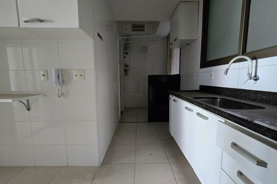Cozinha de apartamento à venda com 3 quartos, 96m² em Vital Brasil, Niterói