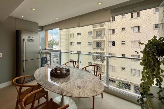 Varanda de apartamento à venda com 1 quarto, 47m² em Campo Belo, São Paulo