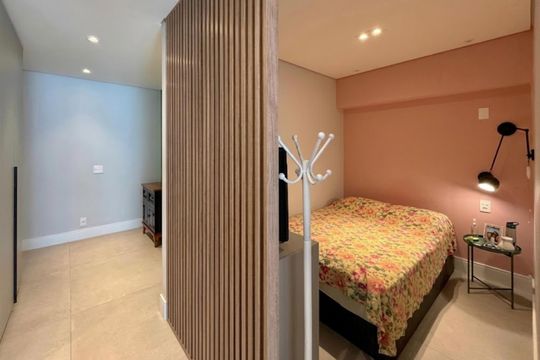 Quarto de apartamento à venda com 1 quarto, 47m² em Campo Belo, São Paulo