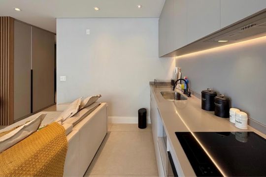 Cozinha de apartamento à venda com 1 quarto, 47m² em Campo Belo, São Paulo