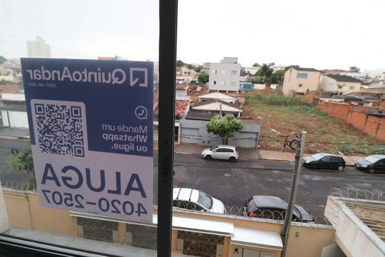 Placa de apartamento para alugar com 2 quartos, 52m² em Daniel Fonseca, Uberlândia
