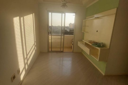 Sala de apartamento para alugar com 2 quartos, 55m² em Vila Roque, São Paulo