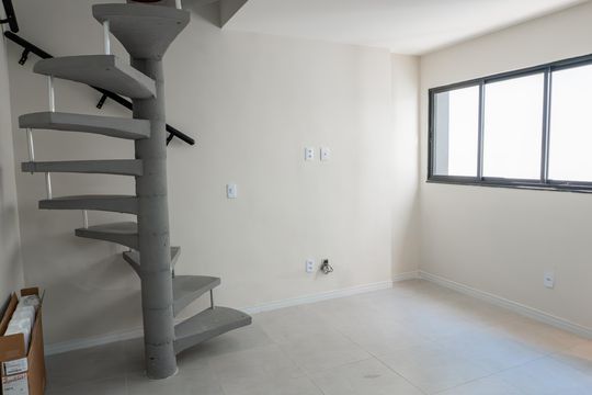 Sala/Cozinha de apartamento para alugar com 1 quarto, 35m² em Andaraí, Rio de Janeiro
