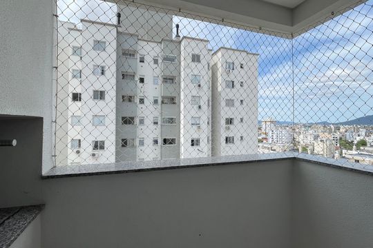 Sacada de apartamento para alugar com 2 quartos, 54m² em Pedra Branca, Palhoça
