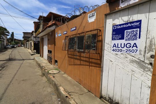 Fachada de casa para alugar com 1 quarto, 30m² em Itapuã, Salvador