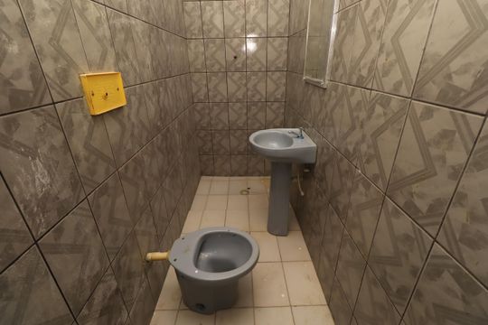 Banheiro de casa para alugar com 1 quarto, 30m² em Itapuã, Salvador