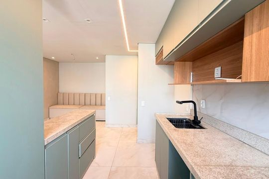 Cozinha de apartamento para alugar com 2 quartos, 47m² em Buritis, Belo Horizonte