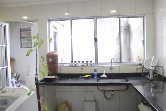 Cozinha de casa para alugar com 2 quartos, 70m² em Inocoop, Guarulhos