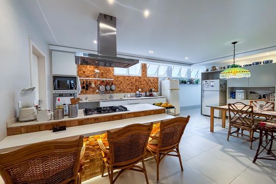 Apartamento à venda com 3 quartos, 261m² em Jardim Paulista, São Paulo