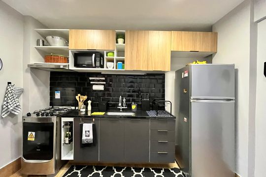 Cozinha de apartamento para alugar com 1 quarto, 54m² em Copacabana, Rio de Janeiro