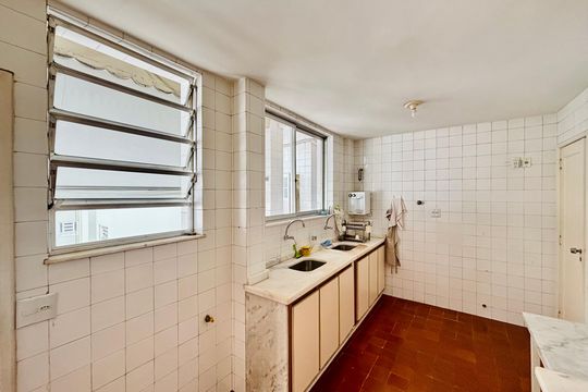 Apartamento à venda com 4 quartos, 180m² em Copacabana, Rio de Janeiro