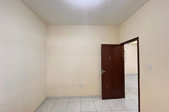 Casa para alugar com 2 quartos, 100m² em Nacional, Contagem