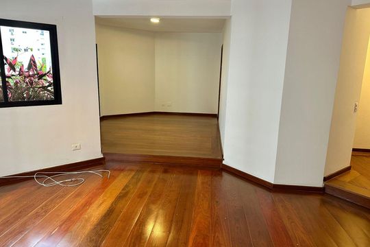 Sala de apartamento para alugar com 3 quartos, 150m² em Planalto Paulista, São Paulo
